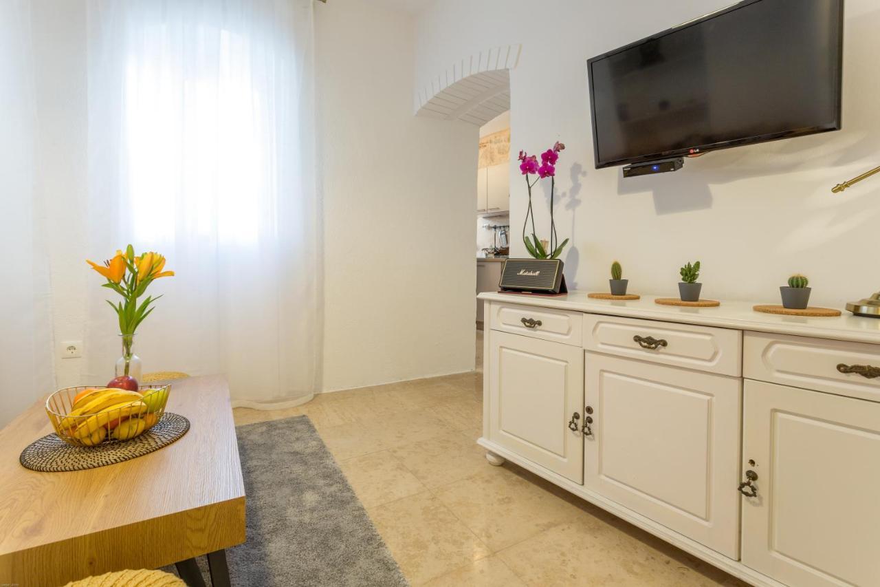 Lola Apartments - Zf Hvar Đảo Hvar Ngoại thất bức ảnh